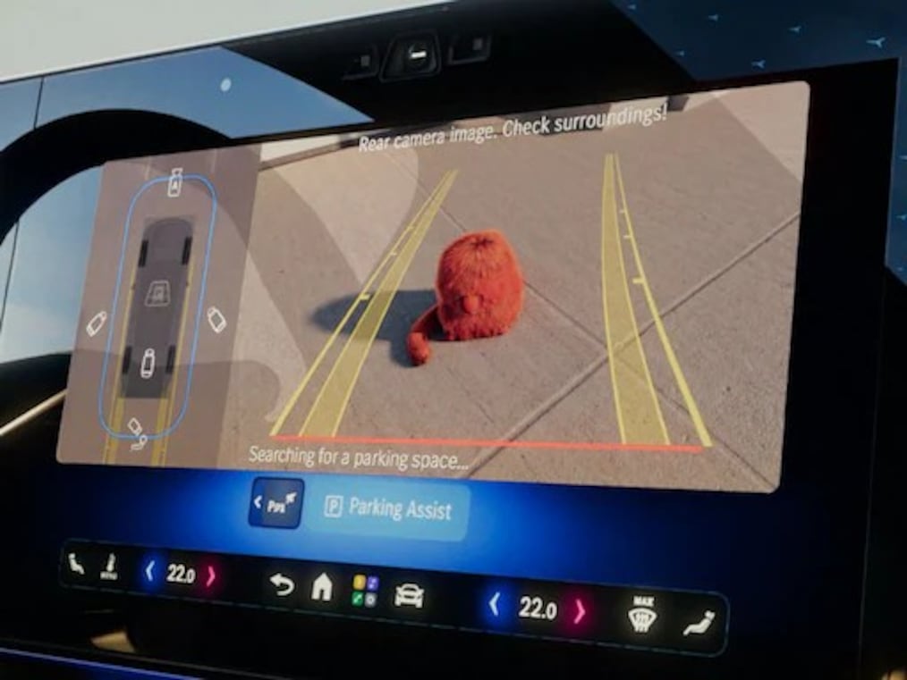 CLA C178'in köşesinde MVA ile merkezi ekran Sıfır katmanı Ekranına bakış.