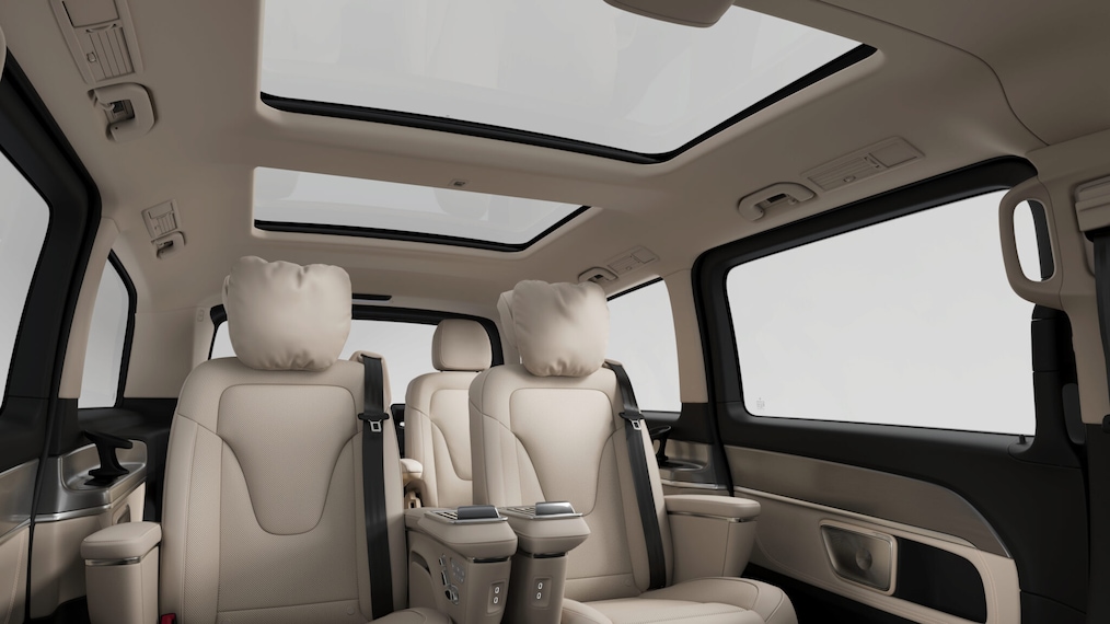 Mercedes-Benz V-Serisindeki Navigasyon için MBUX Artırılmış Gerçeklik.