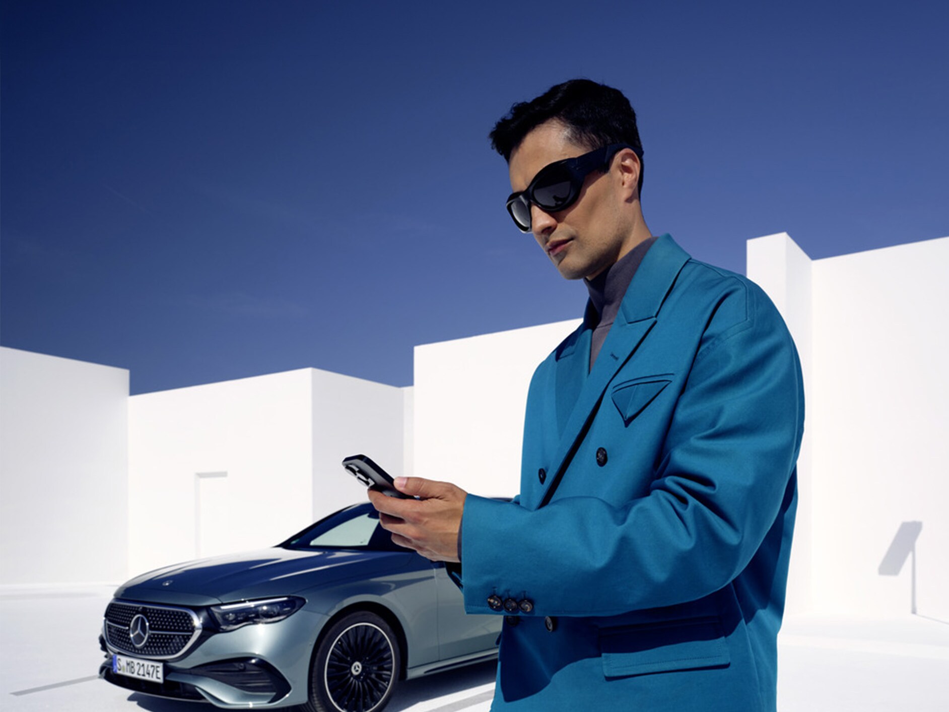 Mercedes-Benz'inize en iyi bağlantı: Mercedes me uygulaması.