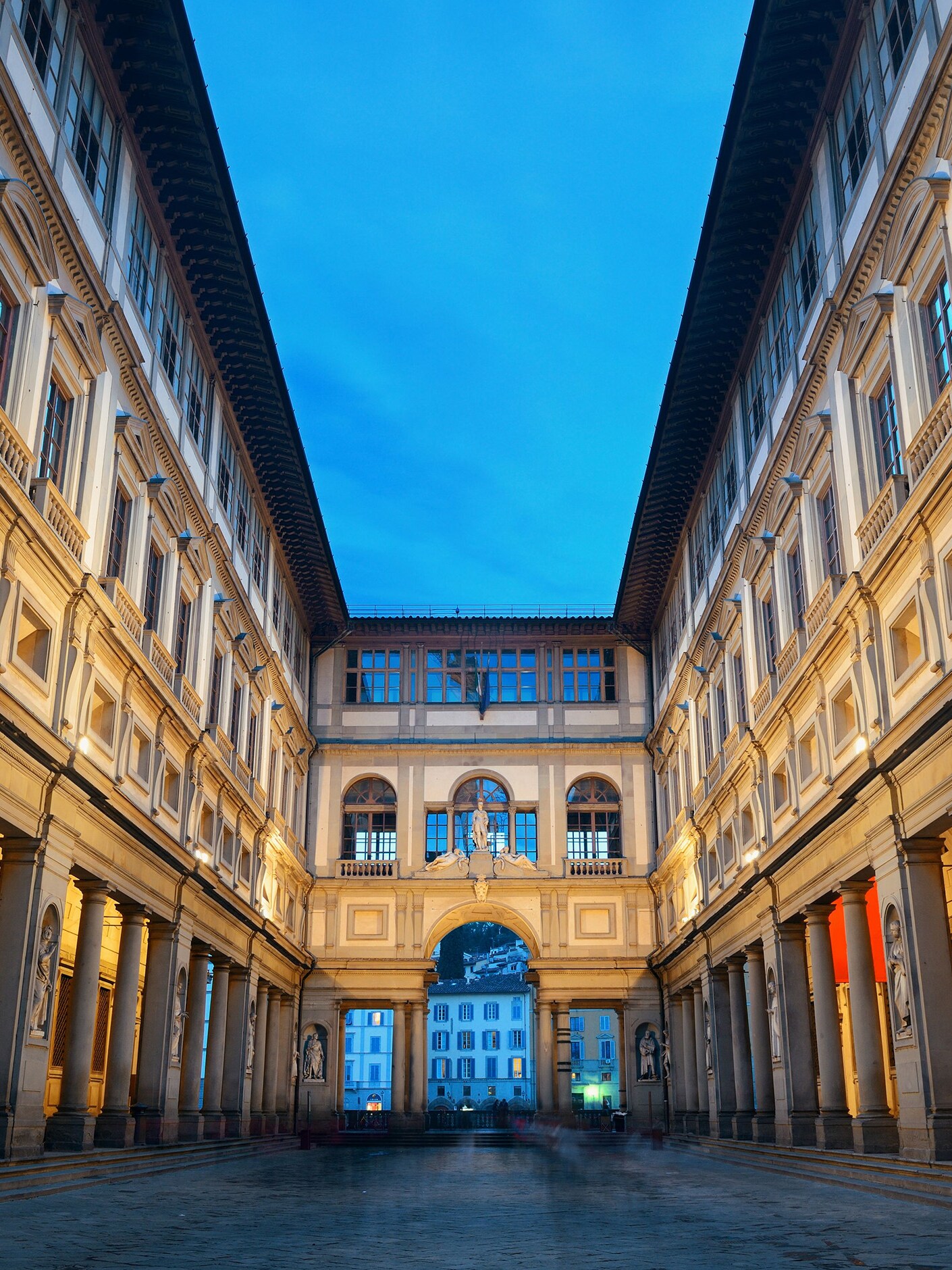 Dünyaca Ünlü Görülmesi Gereken Sanat Galerileri