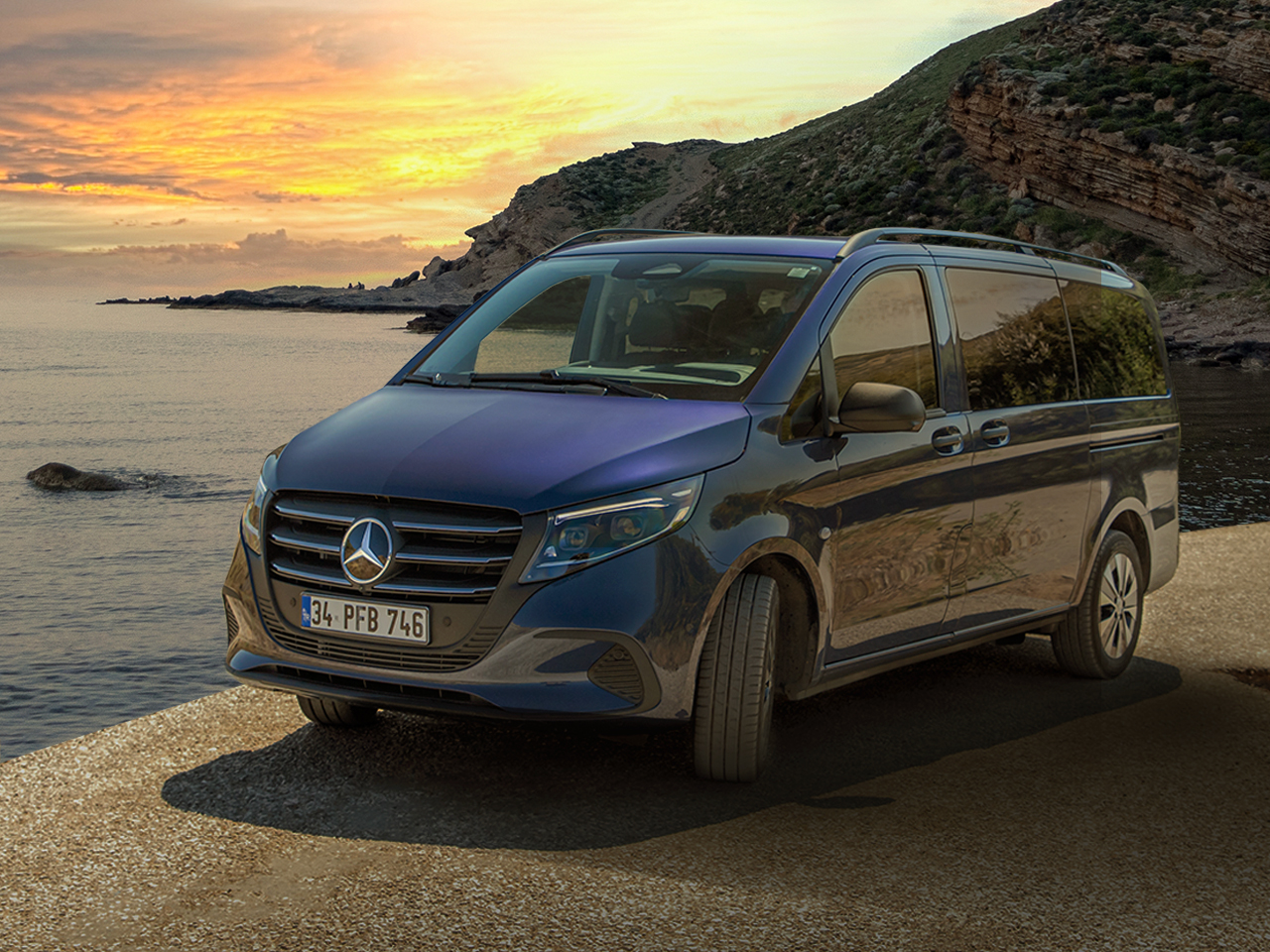 Benzersiz Rotalar | Mercedes-Benz Hafif Ticari Araçlar Gökçeada'nın gün batımında Vito ile bir gezinti.