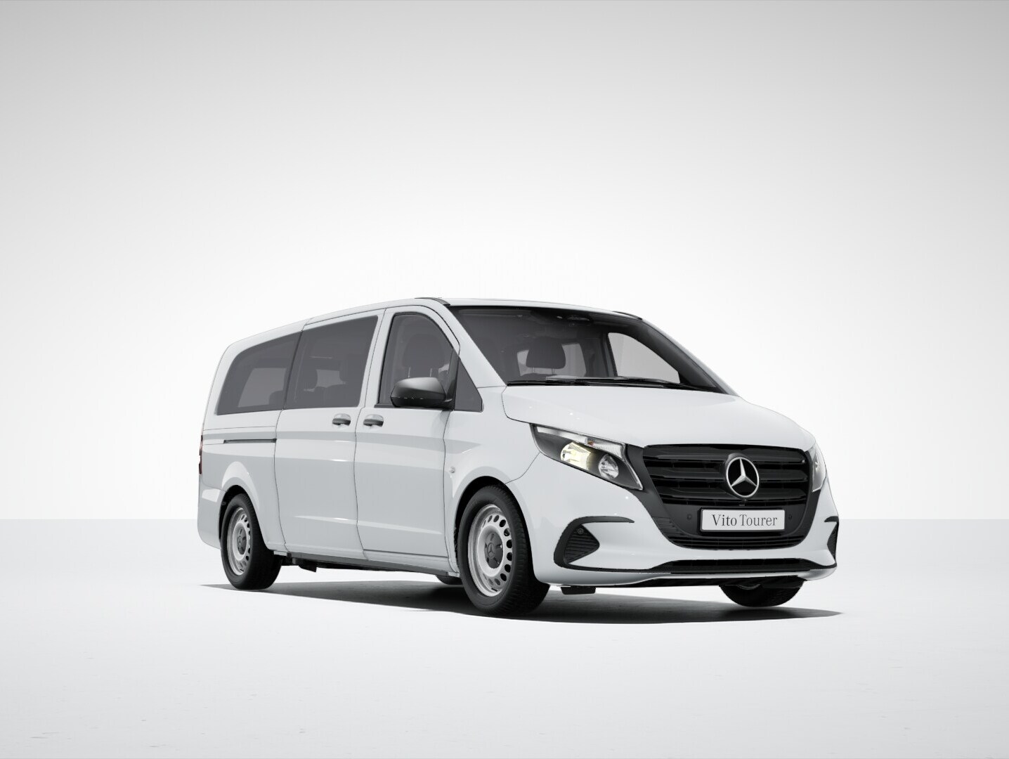 Vito Tourer BASE, oldukça verimli yolcu taşımacılığı için dayanıklı ve güvenilir orta boy hafif ticari araçtır.