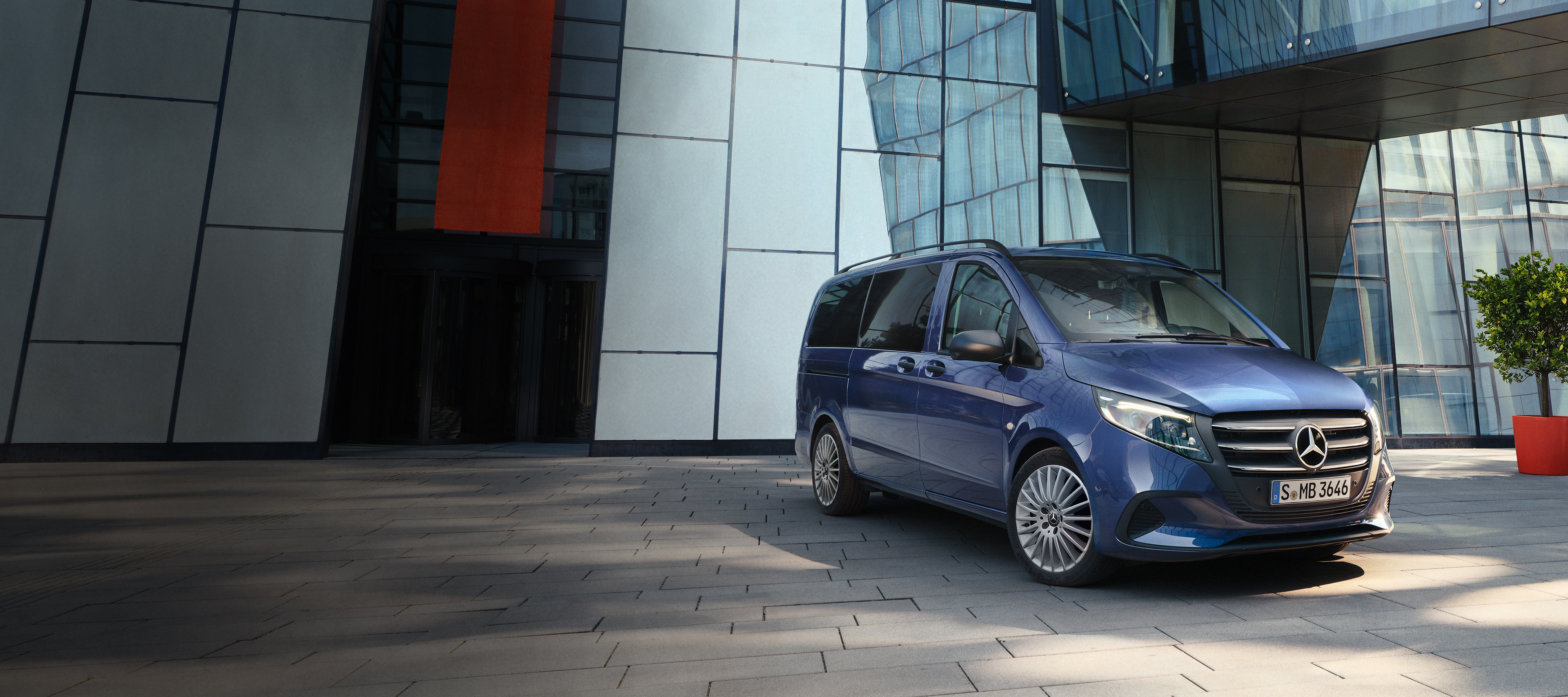 Fiyat ve İletişim | Vito Tourer | Mercedes-Benz Hafif Ticari Araçlar Vito Tourer fiyat listesini inceleyin.