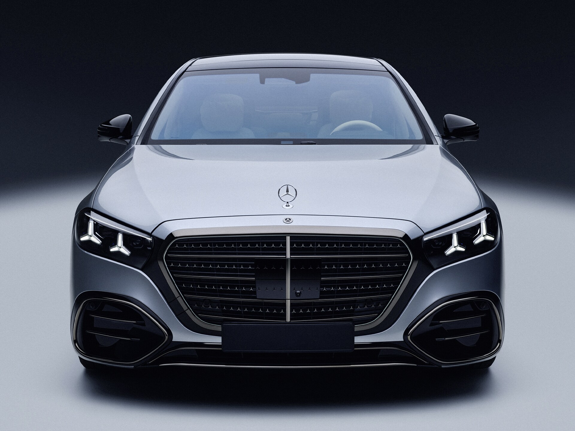 Yeni Mercedes-Benz S-Serisinin dünya çapındaki 140 lokasyona uzanan yolculuğunun bir parçası olun.