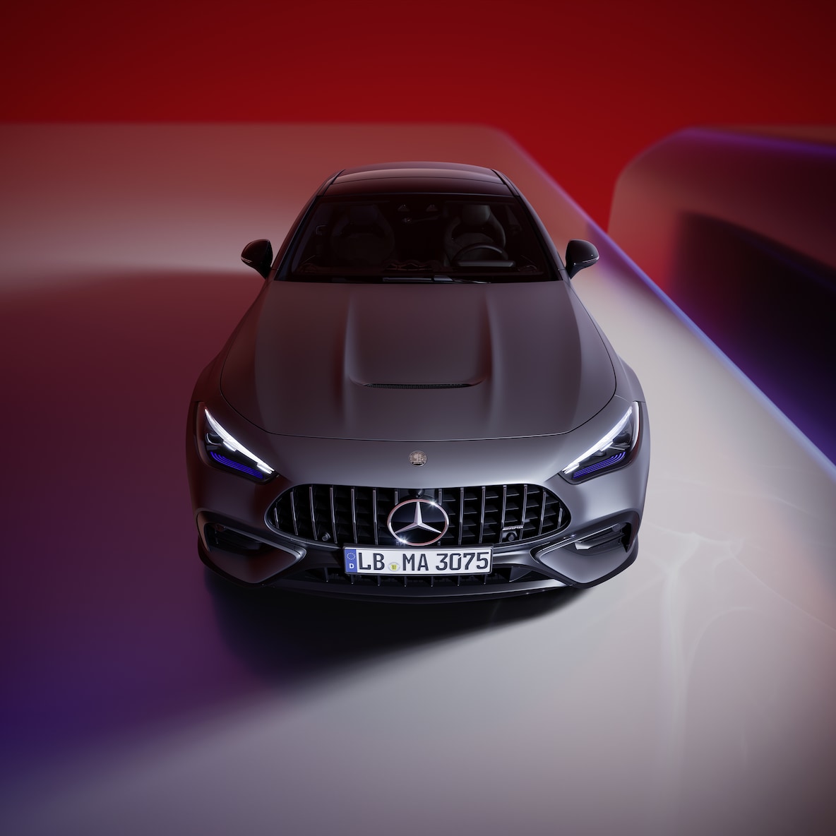 Mercedes-AMG CLE 53 4MATIC+ Coupé’nin yandan görünümü.