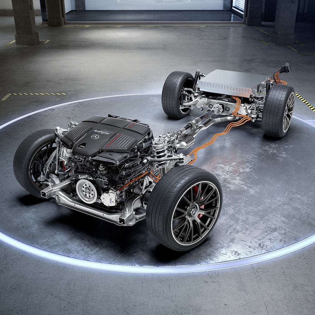 Mercedes-AMG E 53 HYBRID 4MATIC+'nın AMG tahrik aksamıyla şasi.