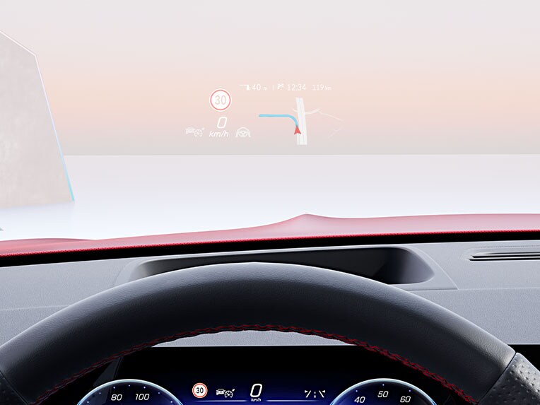Mercedes-Benz'den yeni EQB'nin ön cam sanal göstergesi.