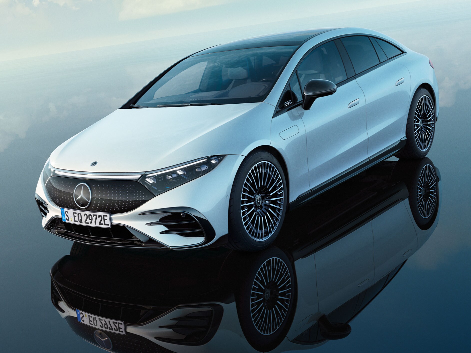 Mercedes-Benz EQS Sedan için Drive Electric Planı.