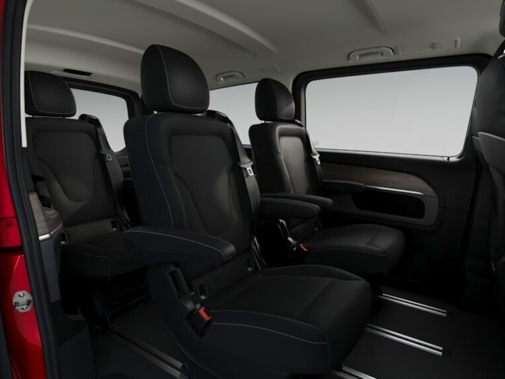 Mercedes-Benz EQV'nin yolcu bölümü.