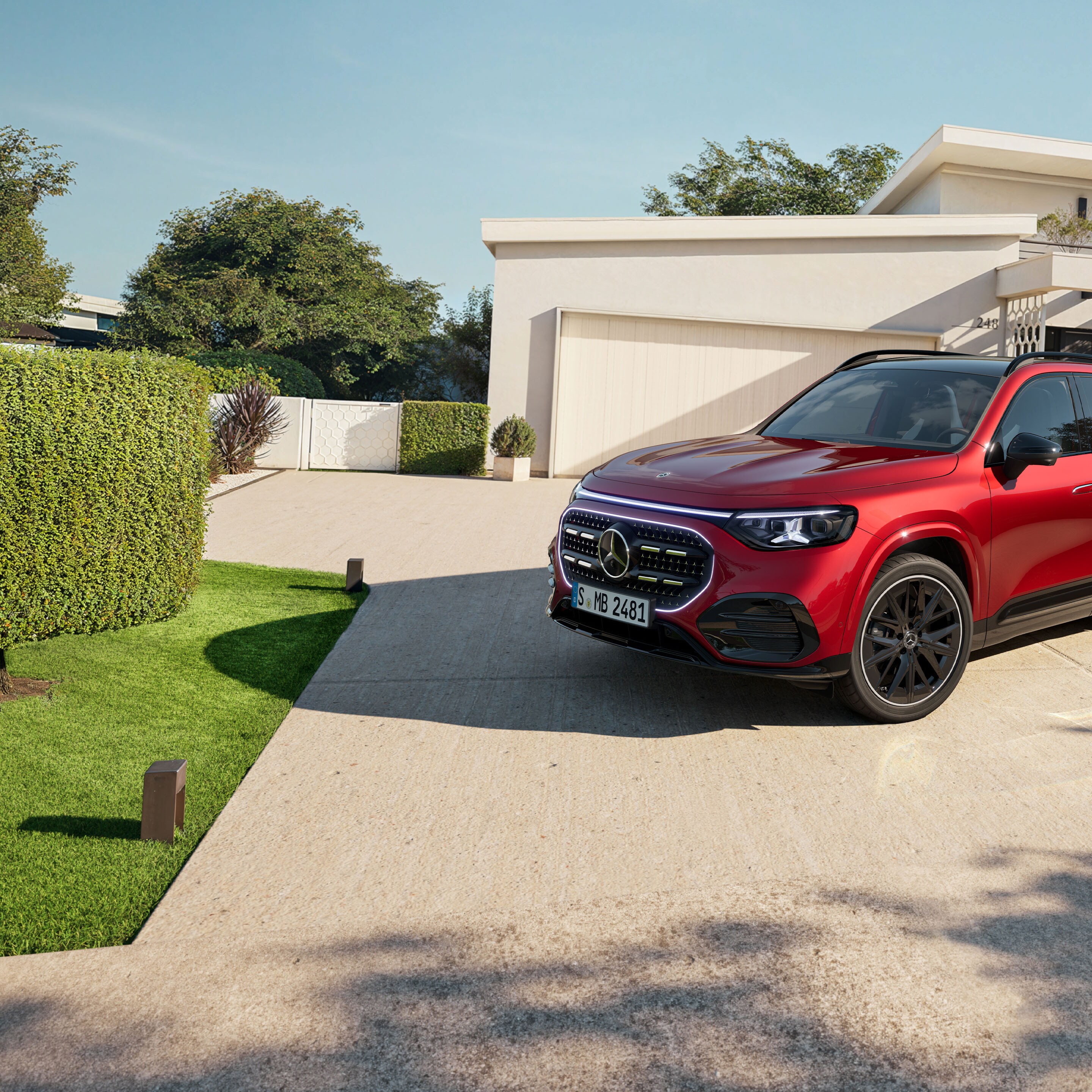 Mercedes-Benz’den yeni GLB'nin dış tasarımı.