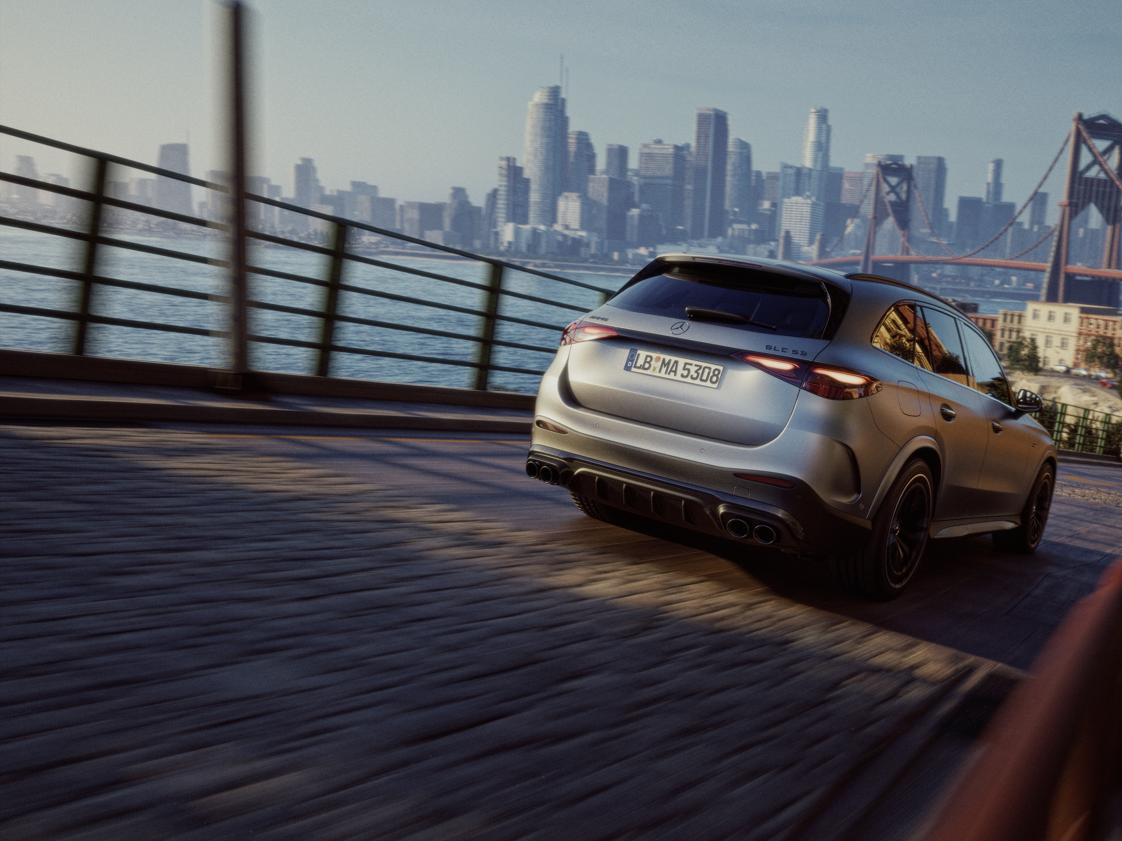 Performans | GLC | Mercedes-AMG Yeni Mercedes-AMG GLC SUV'nin performansı.