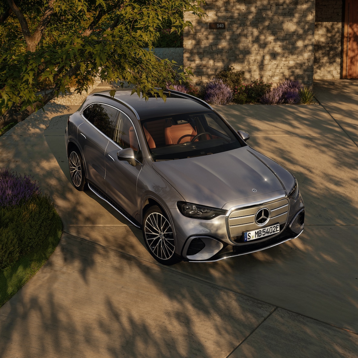 EQ teknolojisine sahip yeni Mercedes-Benz GLC'nin dış tasarımı.