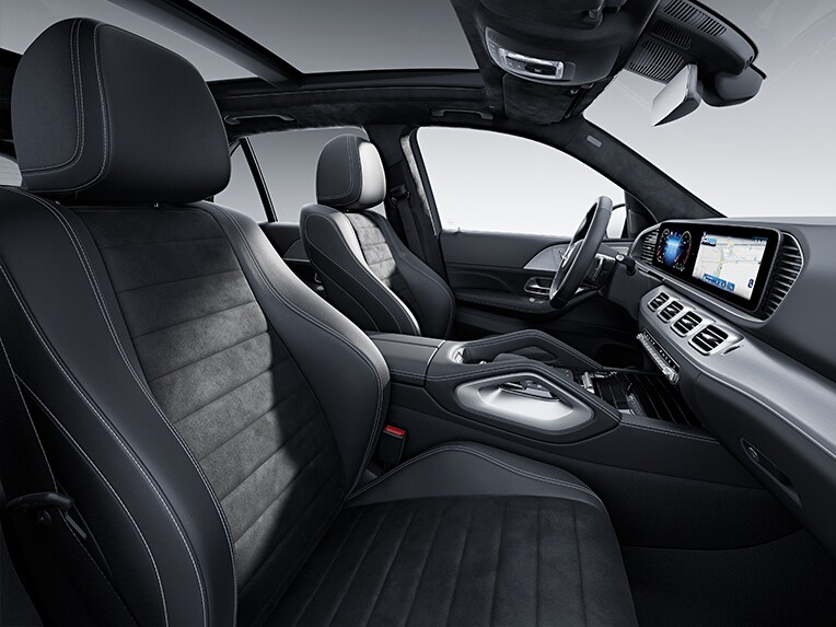 AMG Line tasarım konseptine sahip Mercedes-Benz GLE'nin iç mekanı.