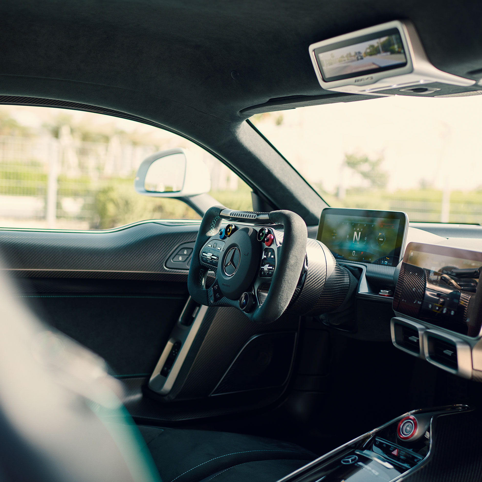 İç mekan | ONE | Mercedes-AMG Mercedes-AMG'dan ONE’in araç iç mekanı.