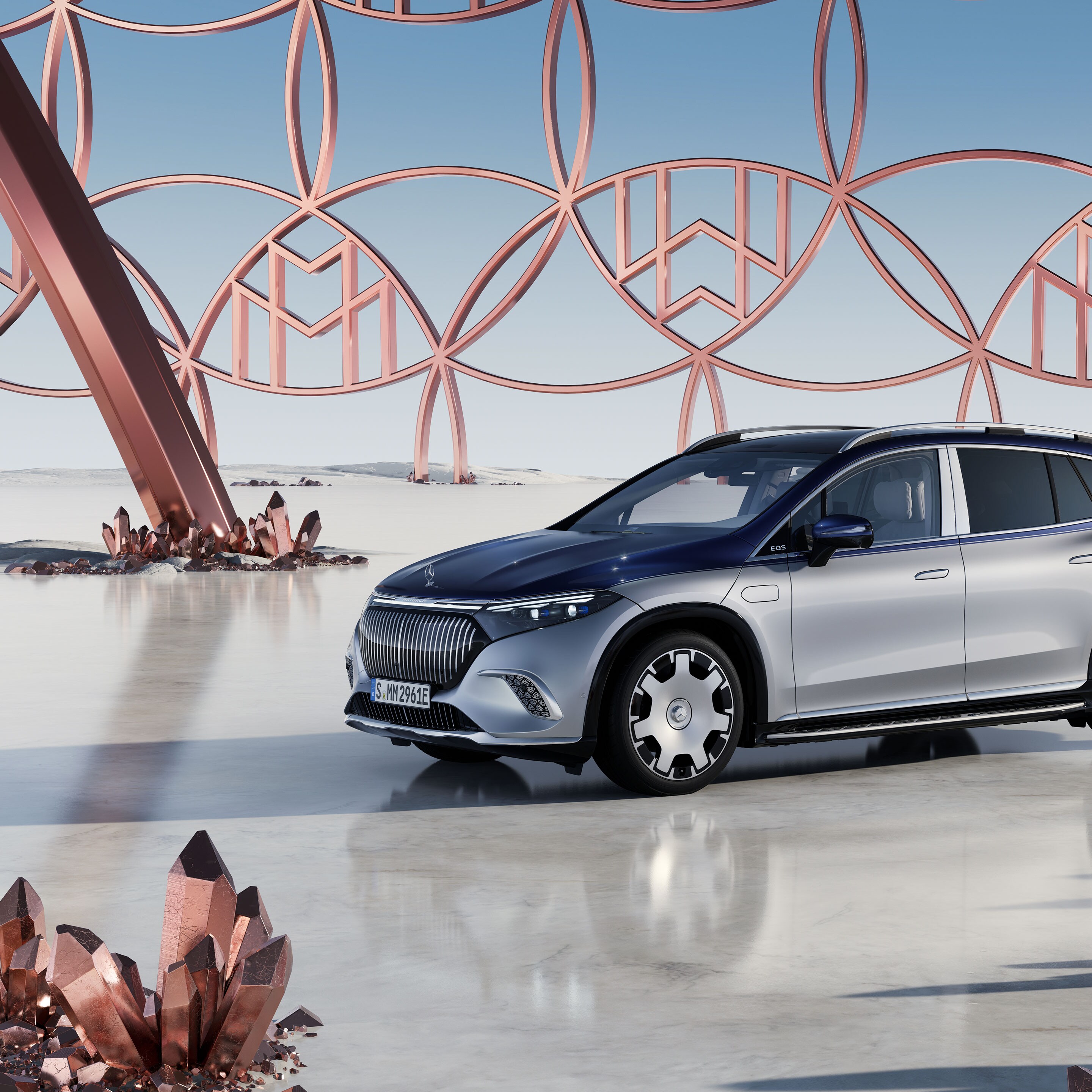 Mercedes-Maybach EQS SUV’nin yandan görünümü.