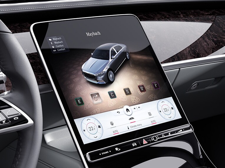 Mercedes-Maybach S-Serisinin merkezi ekranı.