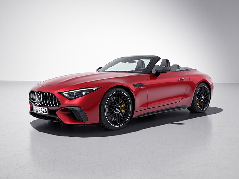 AMG dış mekan karbon paketine sahip Mercedes-AMG SL Roadster'ın dış mekanı.