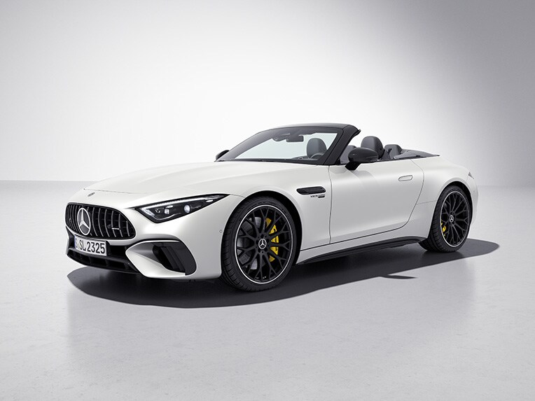 AMG gece paketi II'ye sahip Mercedes-AMG SL Roadster'ın dış mekanı.