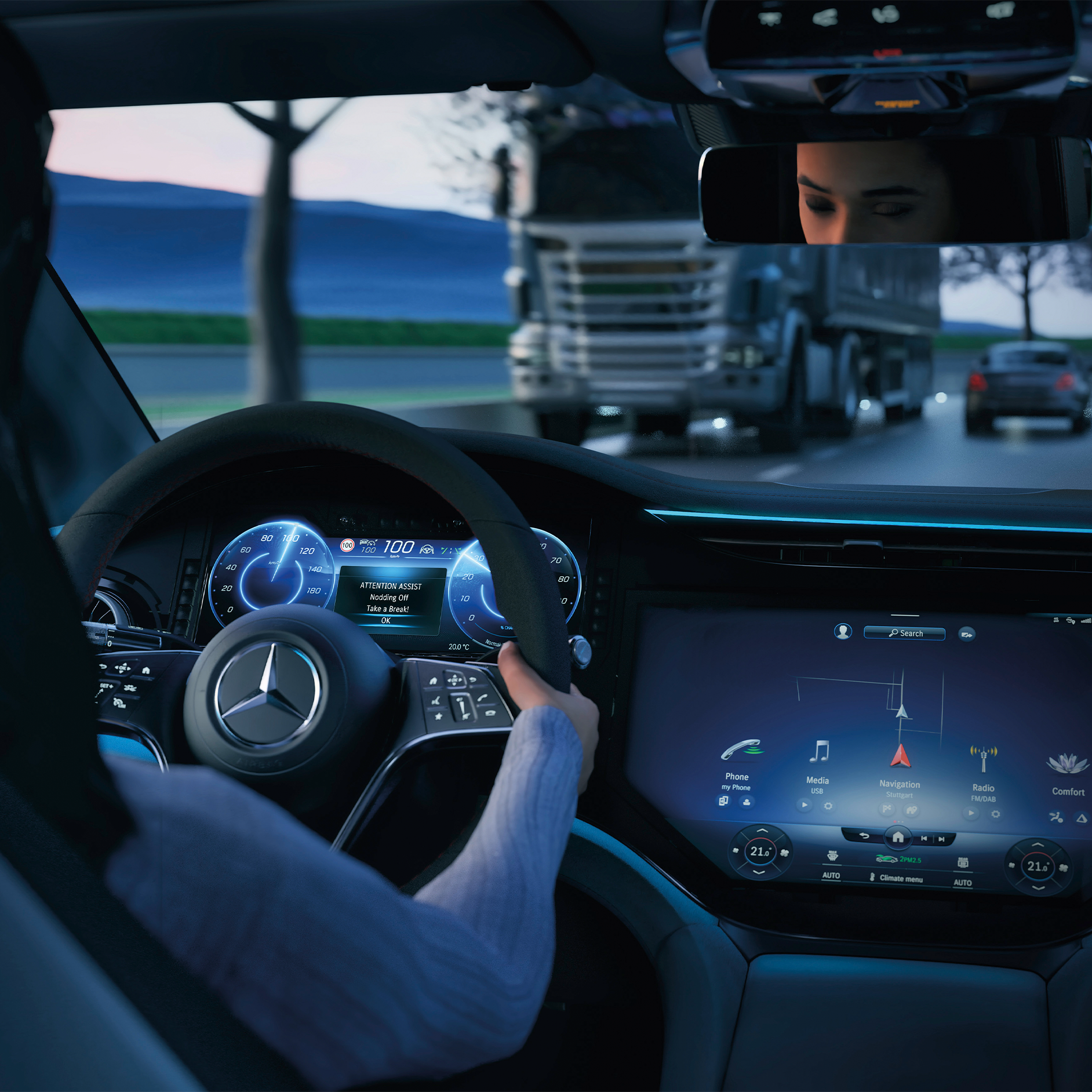 MB.DRIVE | Emniyet | Mercedes-Benz Bir Mercedes-Benz araç kokpitinin iç görünümü.