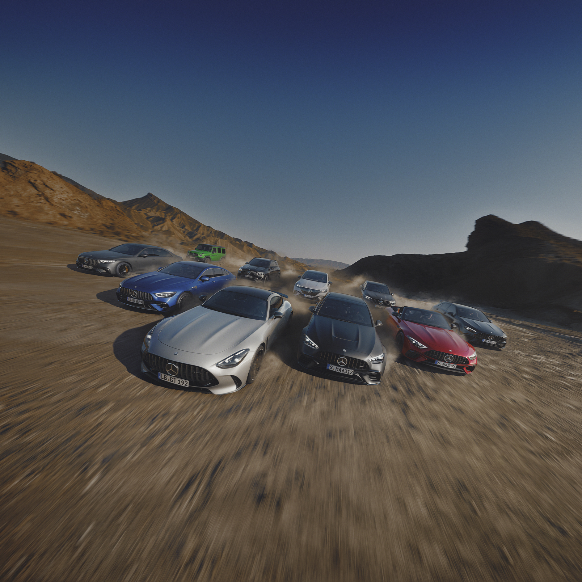 Bir grup Mercedes-AMG arabası. Bir grup Mercedes-AMG arabası.